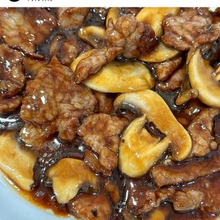 Ternera con Champiñones