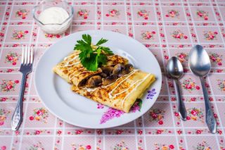 Блин с курицей и грибами