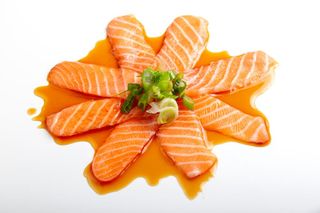 88. Carpaccio sake 8 pezzi