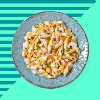 Mezze Penne al Salmone - 462 kcal