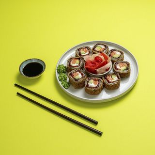 Սաղմոնով ռոլլ տեմպուրա 8 կտոր