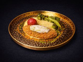 Котлета з білої риби із вершковою серцевиною на картопляному пюре (260g)