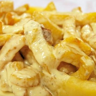 Ración de patatas 1 salsas