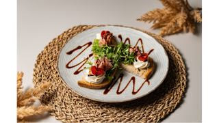 4. Bruschetta z Prosciutto Crudo