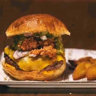 Burger La Pancho Villa