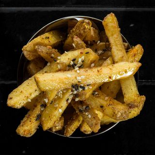 Hrskavi "curry" krompirići