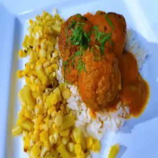 Albóndigas y Arroz