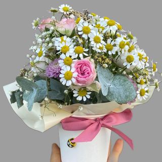 Kubek kwiatów mieszanych