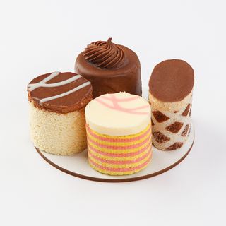 Ассорти муссовых пирожных (мини) (0,300 кг)