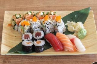 Bento Top Omakase (15 piezas)