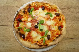 Exclusivna pizza Napolitana