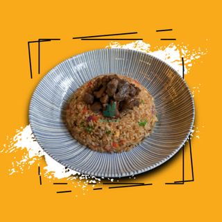 Arroz salteado con solomillo