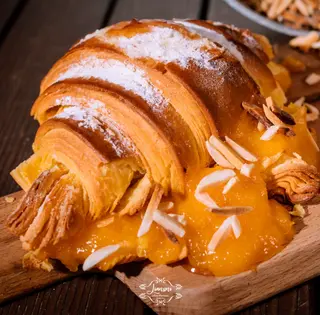 Croissant Doce ovo e Amêndoa