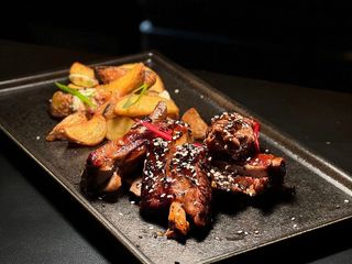 Costite de porc in sos dulce (Osso in salsa dolce)