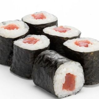 102. Hosomaki maguro