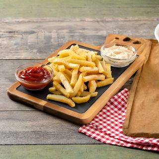 Картопля фрі (150/20г)