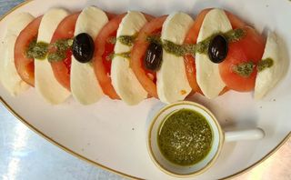 Салата Капрезе (350г)