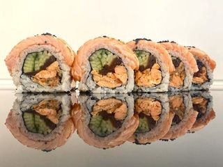 California grilowany łosoś 8 szt.