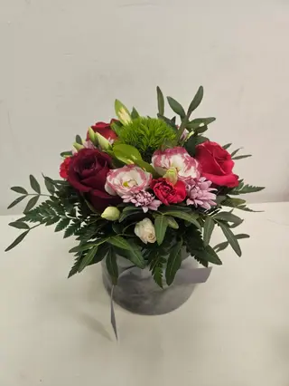 Flowerbox / Box kwiatowy ,,Róż z zielenią”
