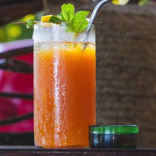 Fresh Lemon Iced Tea