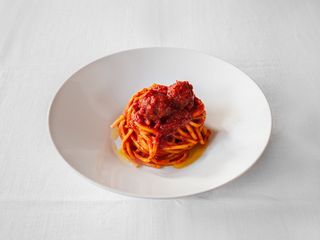 Troccoli con polpette e sugo pugliese