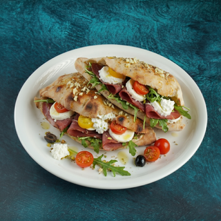 Bresaola sendvič