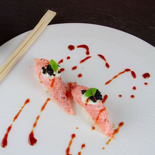 Nigiri sake flambè - 2 pezzi