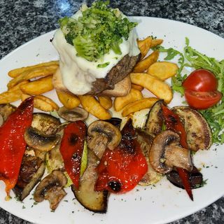 Beefsteak punjen mozzarellom i brokolima  250 gr