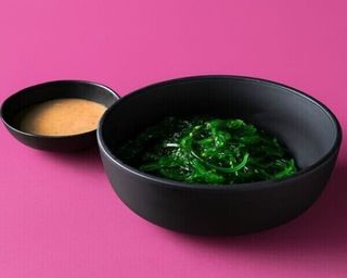 Чука з горіховим соусом (100/40 г)