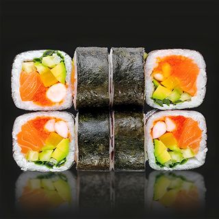 ФУТОМАКІ З ЛОСОСЕМ (300 г)