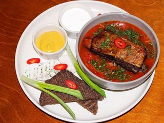 Борщ з яловичим ребром (450g)