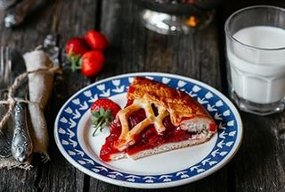 Пиріг з полуницею 125г