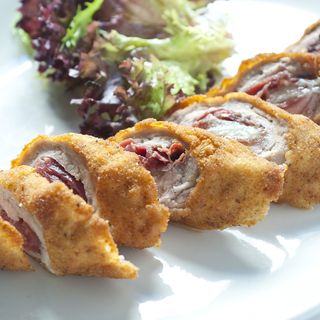 Flamenquín A Lo Moderno, Con Jamón De Bellota Y Queso Curado