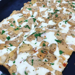 Pizza De Setas Boletus Y Mozzarella (16 Porciones)