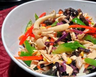 Chop Suey De Pollo