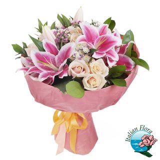 Bouquet con gigli, gerbere e rose
