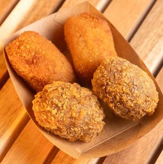 CROQUETAS MIX (4U)