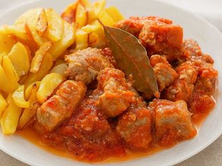 Carne Con Tomate