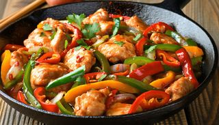 Tigaie picanta de pui