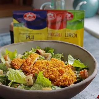 Salată cu pui