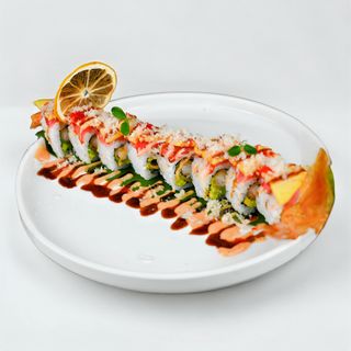 84 Uramaki mango dragon
