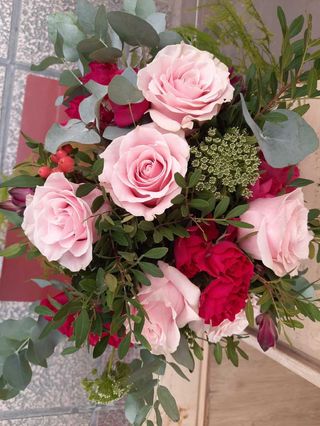 Ramo de 6 Rosas Rosas