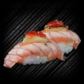 Nigiri Sake Buri (2 Uds.)