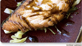 C07 Salmone alla piastra con salsa teriyaki