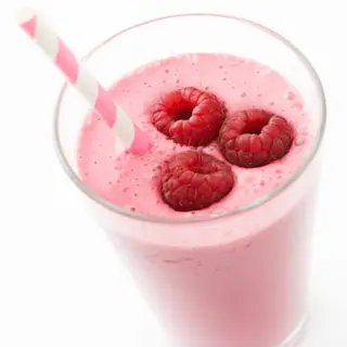 Batidos De Helado De Fresas (16 oz.)