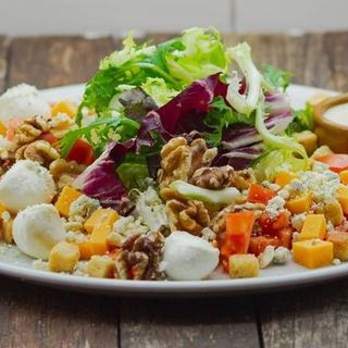 Ensalada de Queso Azul