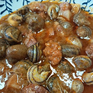 Caracoles en salsa de la casa