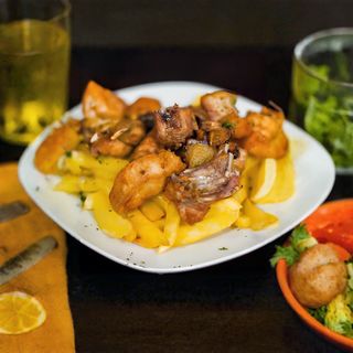 Pollo Al Ajillo