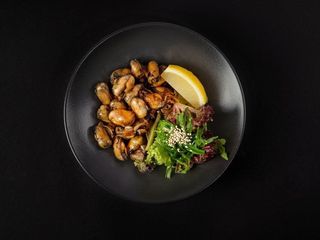 Мідії в соусі Унагі (100g)