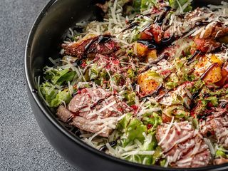 Салат з качкою (260g)